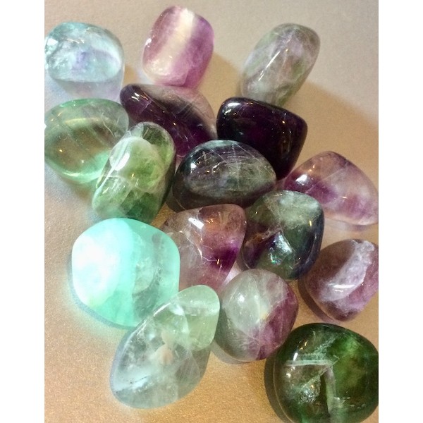 Tumble Fluorite Green/Rainbow Medium